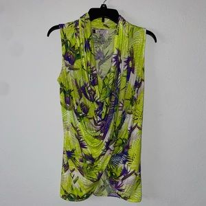 Jennifer Lopez tropical top